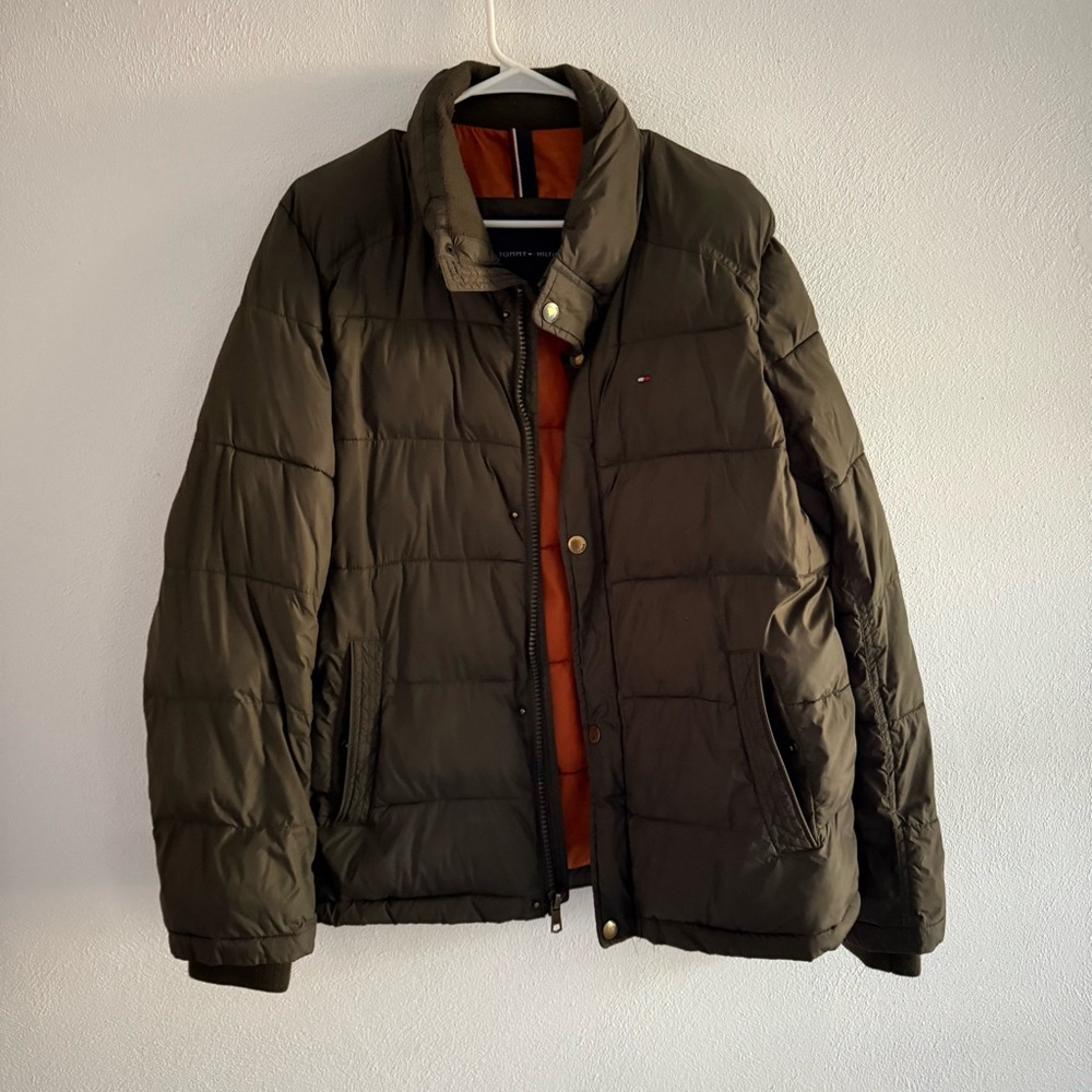 Tommy Hilfiger Men's Dark Green Puffer Jacket - Picture 2 of 8